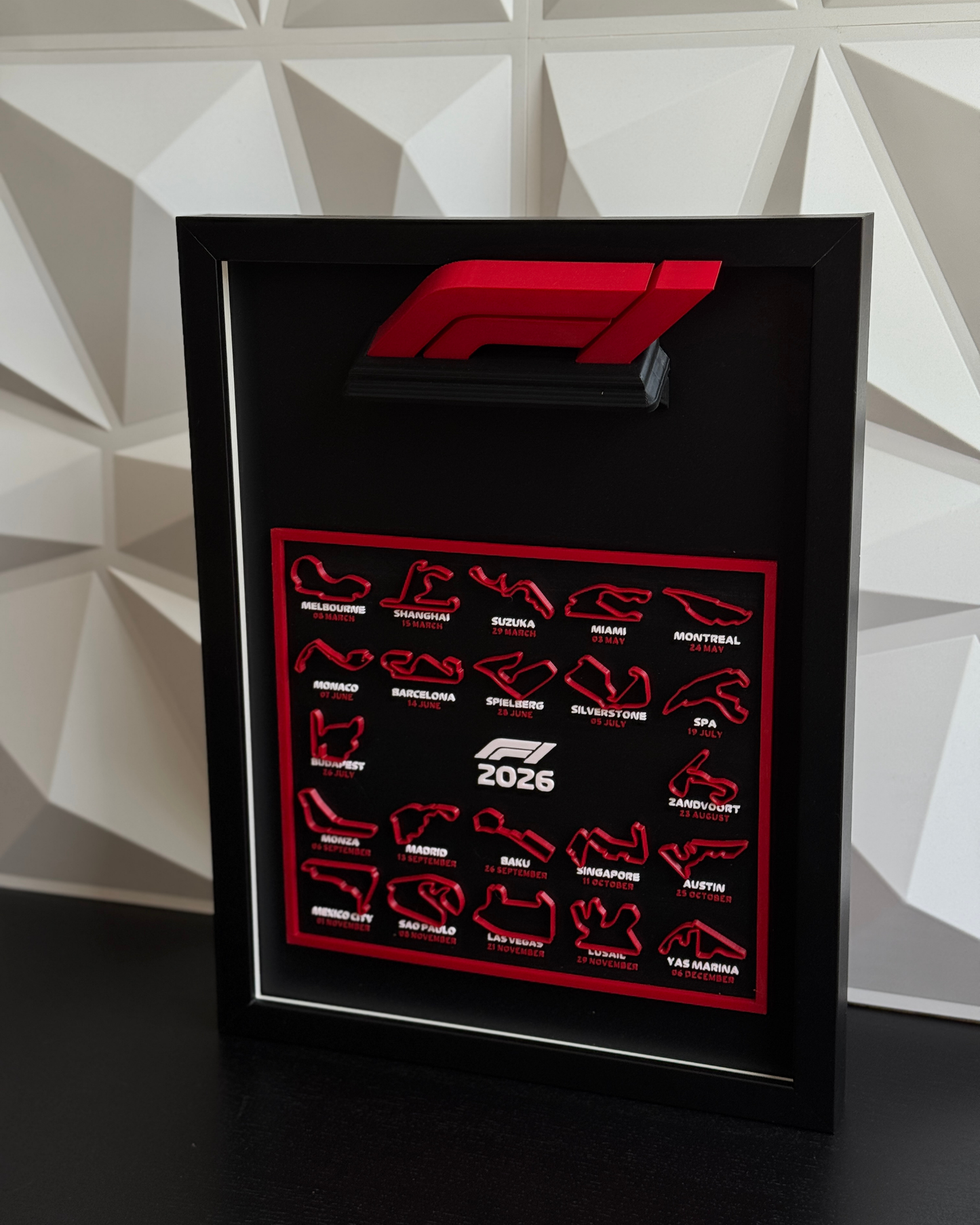 Formula 1 2026 Takvimi: F1 Ahşap Duvar Dekoru