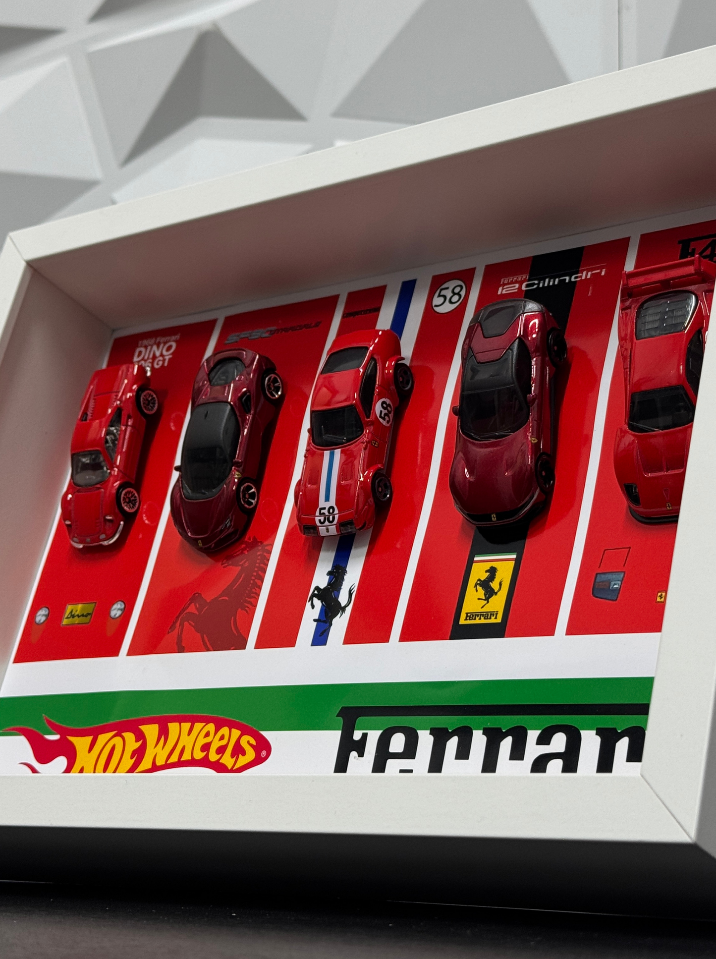 Ferrari HotwheeIs Galeri Premium Tablo